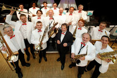 Swing, Hits &amp; Evergreens 